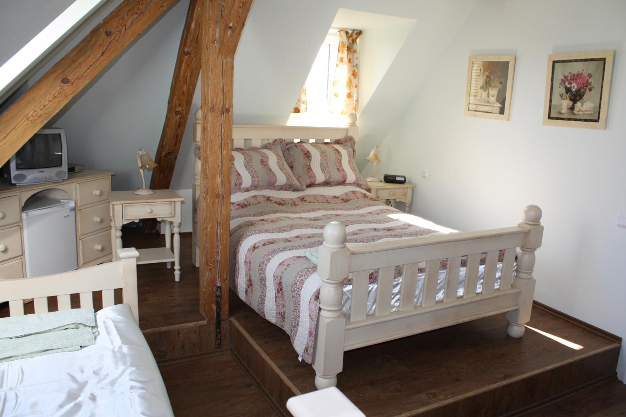 Pension Grant Lux Znojmo Bed & Breakfast Bagian luar foto