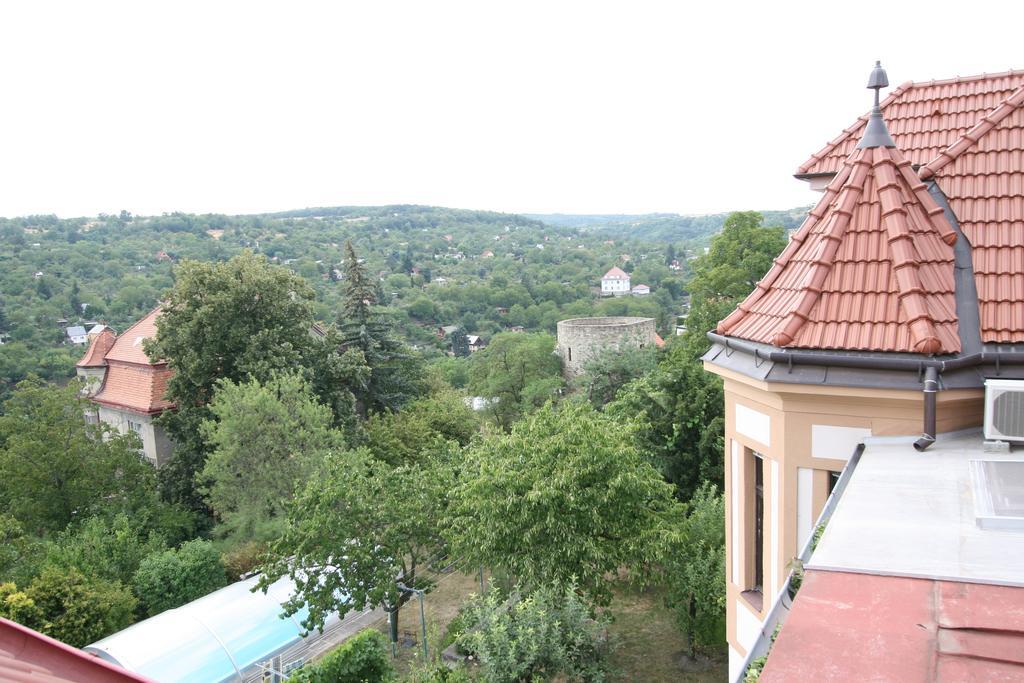 Pension Grant Lux Znojmo Bed & Breakfast Bagian luar foto