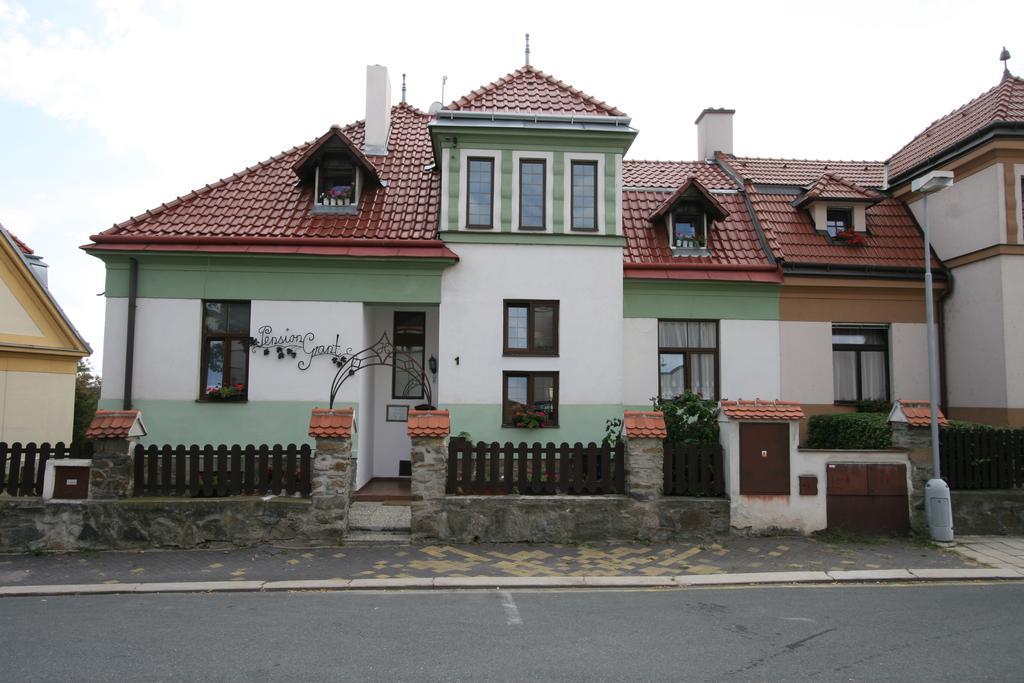 Pension Grant Lux Znojmo Bagian luar foto