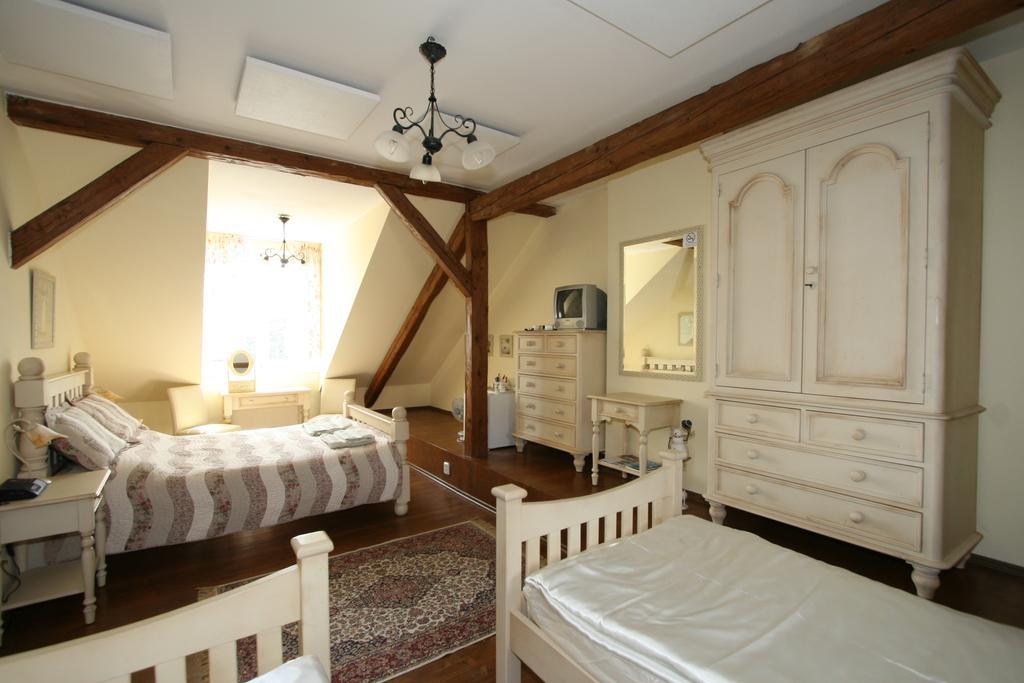 Pension Grant Lux Znojmo Bed & Breakfast Bagian luar foto