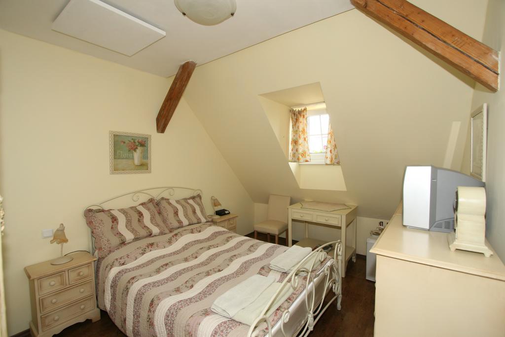 Pension Grant Lux Znojmo Bed & Breakfast Bagian luar foto