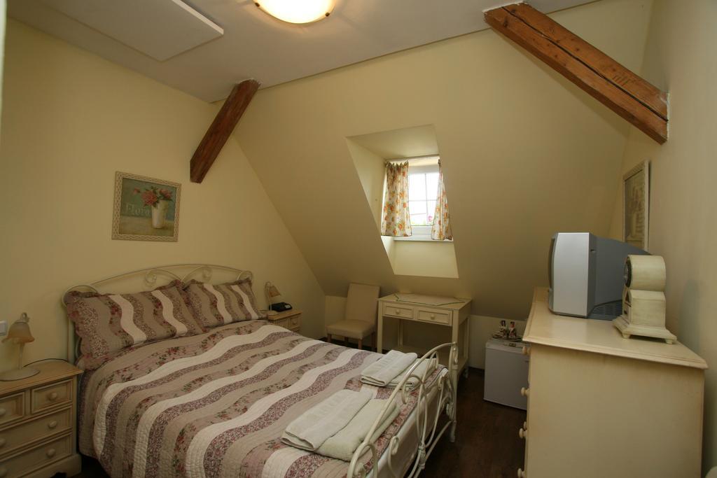 Pension Grant Lux Znojmo Bagian luar foto