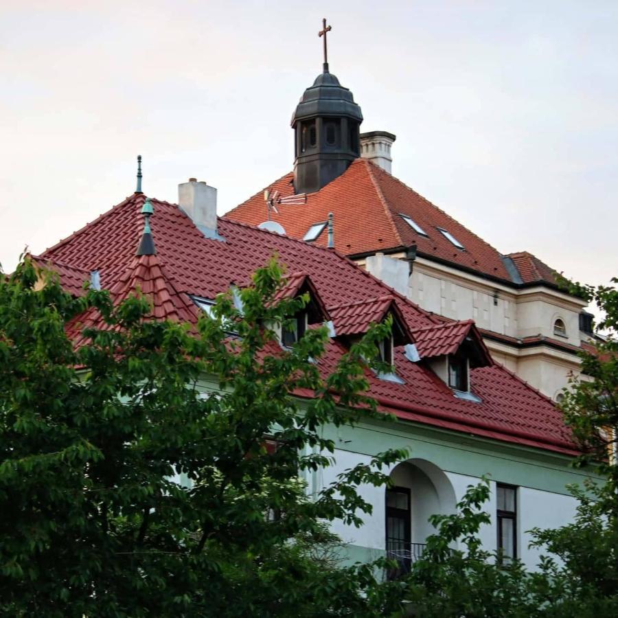 Pension Grant Lux Znojmo Bagian luar foto